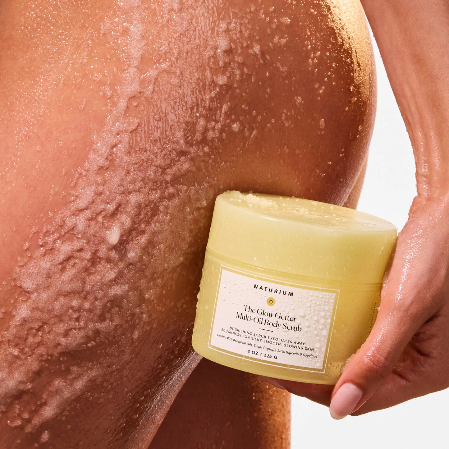 the-glow-getter-multi-oil-body-scrub-h4 NATR-40028-Alt-Image-The_Glow_Getter_Multi-Oil_Body_Scrub-07.webp